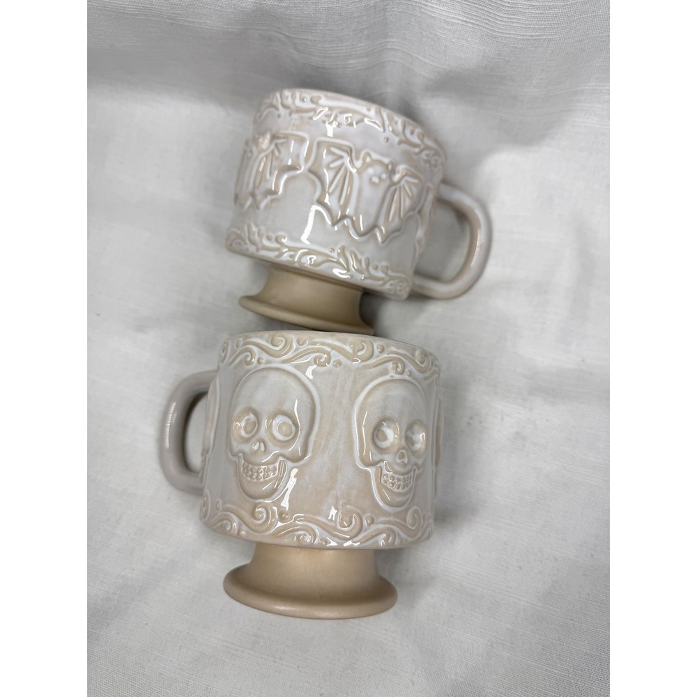 Godinger Halloween Skull Bat Pedestal Mugs Goblets Set of 2 Samples